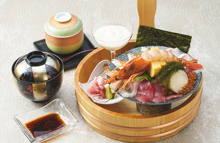 日本料理「富士」海の幸を味わえる海鮮丼