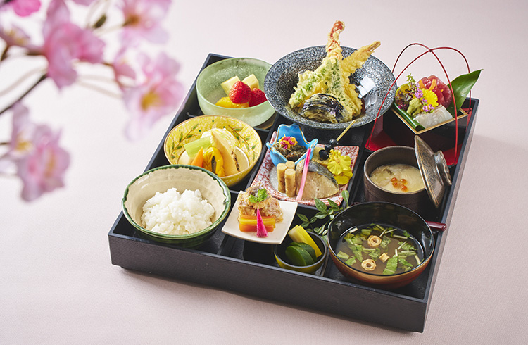 【3日前要予約】四季を楽しむ首里（SUI）弁当 / ランチ