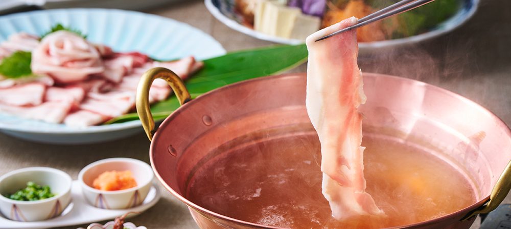 日本料理「富士」沖縄県産の美ら島あぐー豚、もとぶ牛のしゃぶしゃぶ