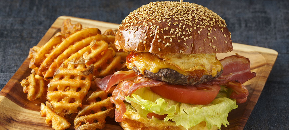 プールサイドダイニング＆ドリンク