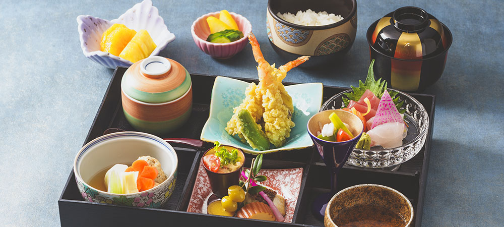 お昼の松花堂御膳